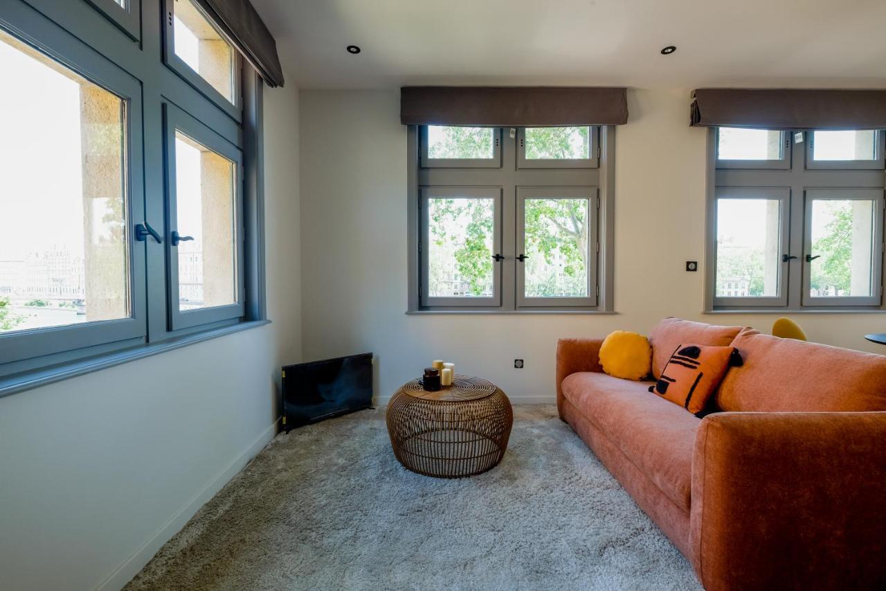 Honore Suite Vue Saone Lyon Exterior photo